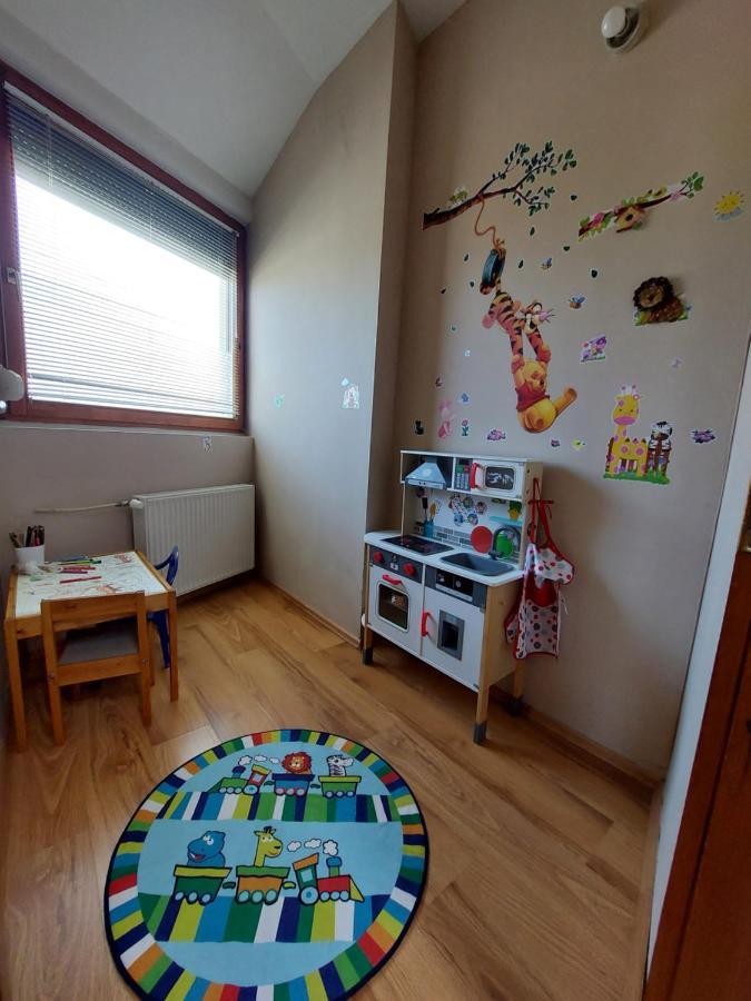 Csaladbarat Vendeglak Szegedi Maganszallashely 9 Fo Reszere, Nagycsaladok Es Barati Tarsasagok Reszere Dış mekan fotoğraf
